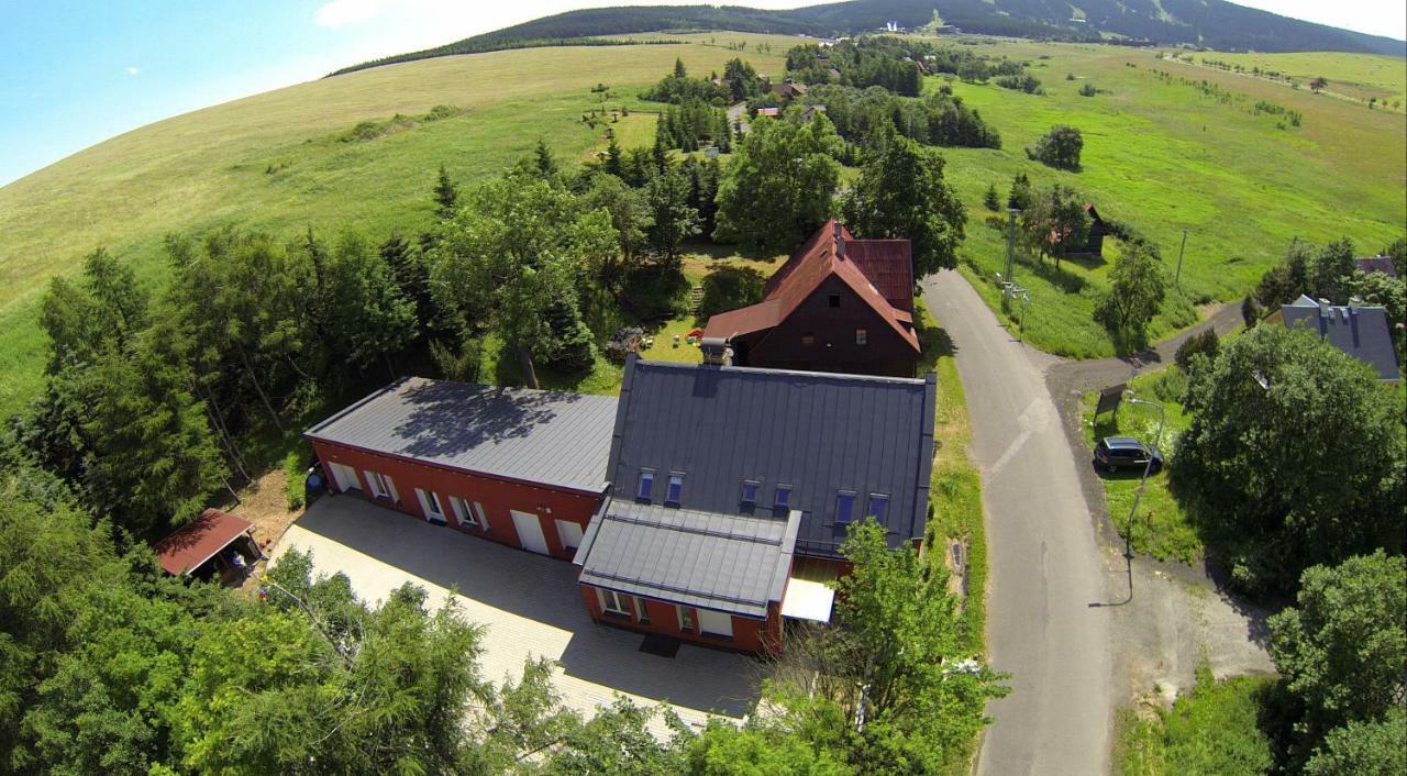 Ferienhaus Iva - Klinovec Aparthotel Loučná pod Klínovcem Exteriör bild